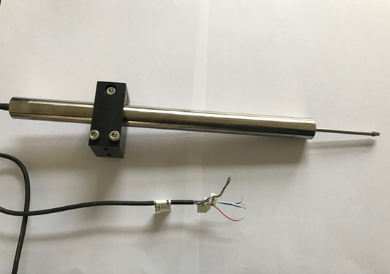 �Pʽ�؏�LVDTλ�Ƃ�����