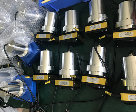 ����λ�Ƃ������x��y���������Ď׷N��